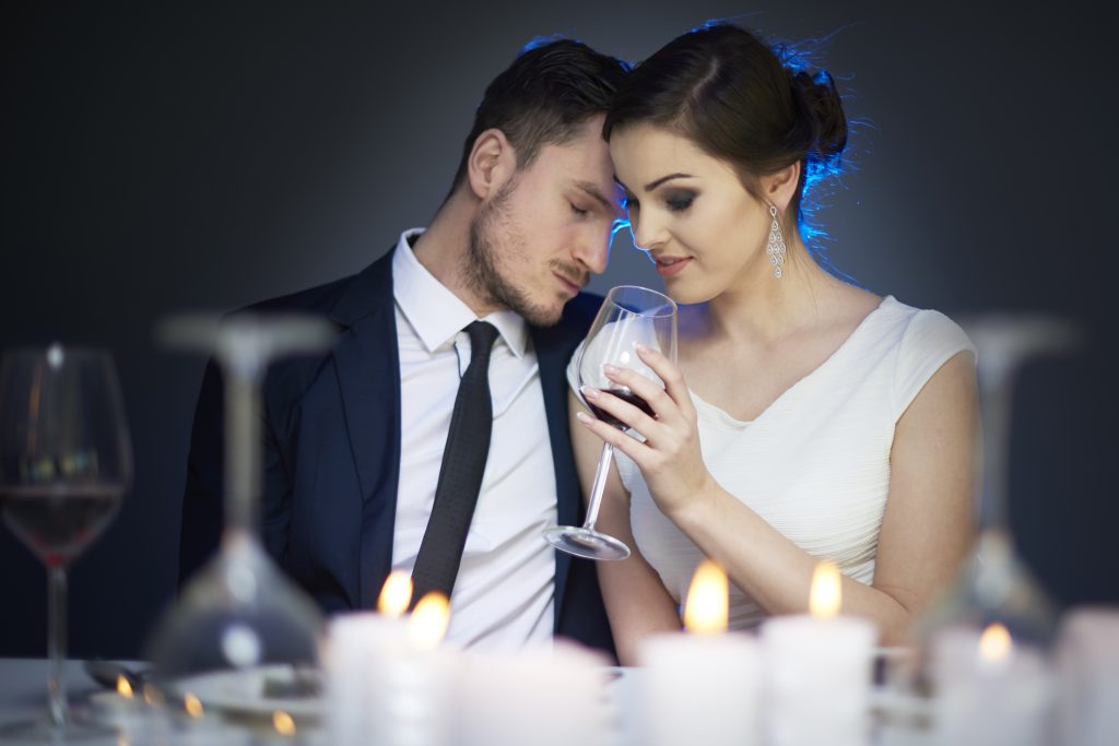 5 Dos and Don’ts of First Date Etiquette (From a Professional ...